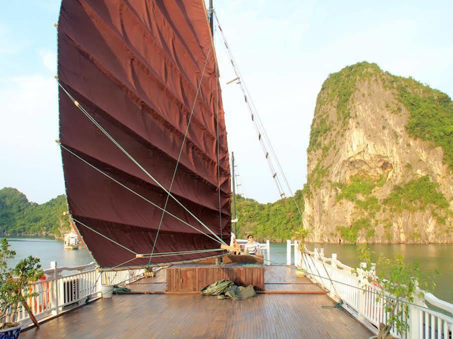 Отель Halong Legacy Cruise Халонг Экстерьер фото